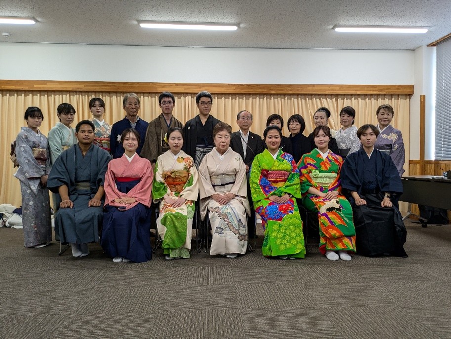 県内外国人在住者との共生社会づくり(ベトナム人の調査から)